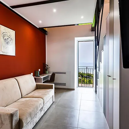 Bellaria Bed & Breakfast 3*